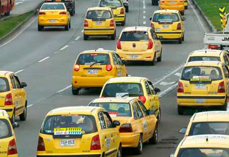 ¿Habrá o no paro de taxistas en Bogotá?