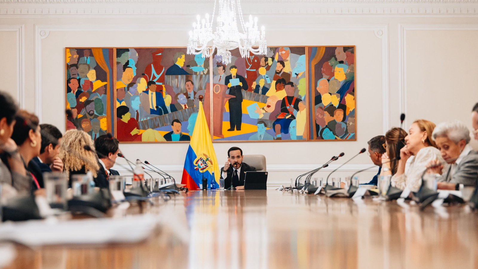 Gobierno anuncia auditorías y plan energético