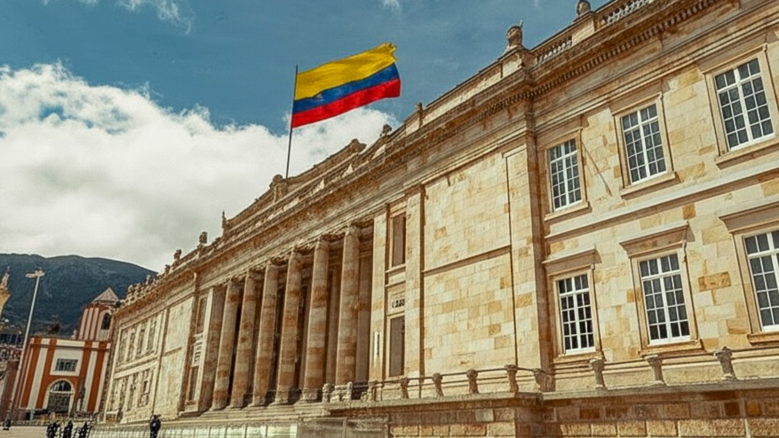 El Congreso inicia sesiones en medio de disputa por presidencias del Senado y la Cámara