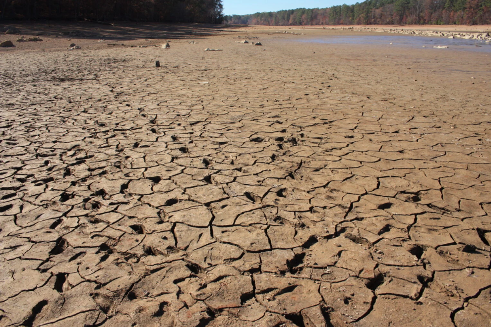 Contraloría lanza alerta por riesgo de crisis energética y de agua ante posible llegada de El Niño
