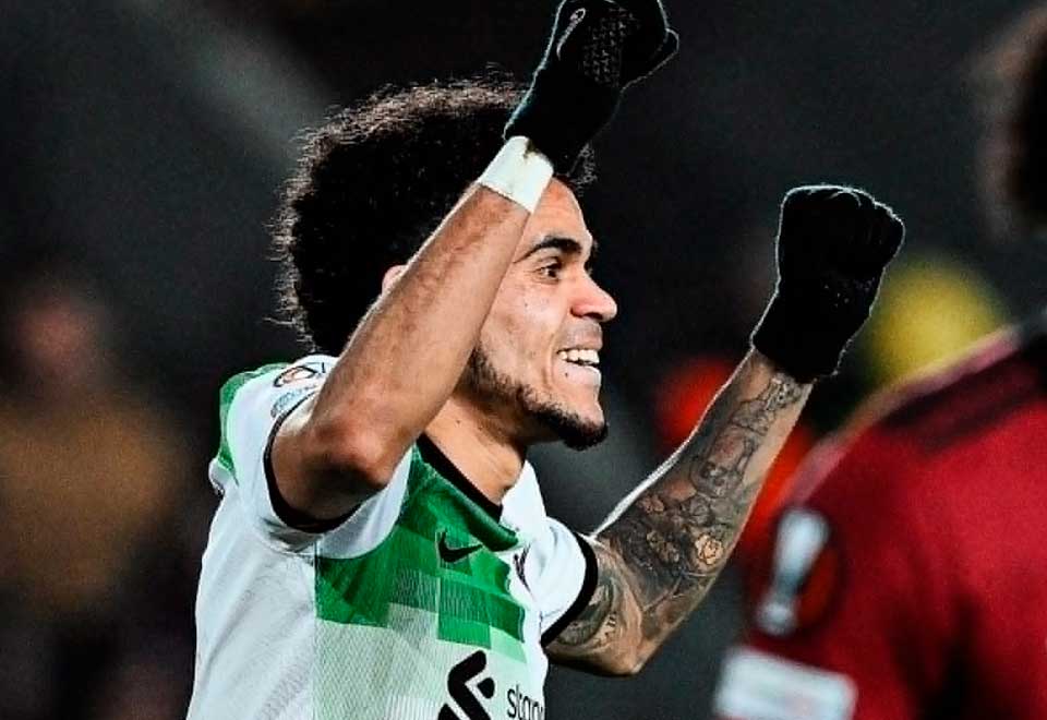 Golazo de Luis Díaz en la Europa League con el Liverpool