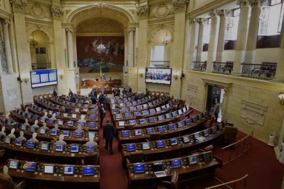 Tensión en el Congreso por reforma tributaria