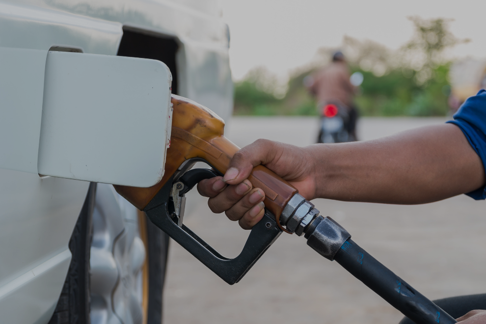 El Gobierno nacional anuncia posible baja en la gasolina