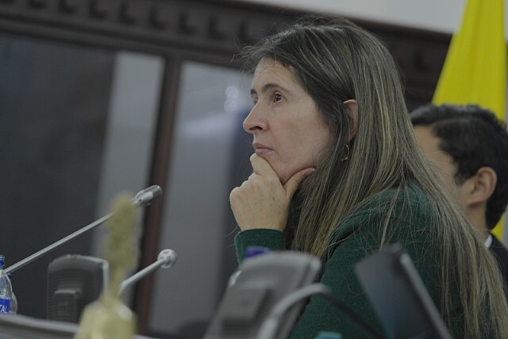 Paloma Valencia analiza ir a consulta de centroderecha
