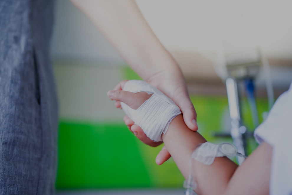 Médicos alertan por aumento de quemados con pólvora