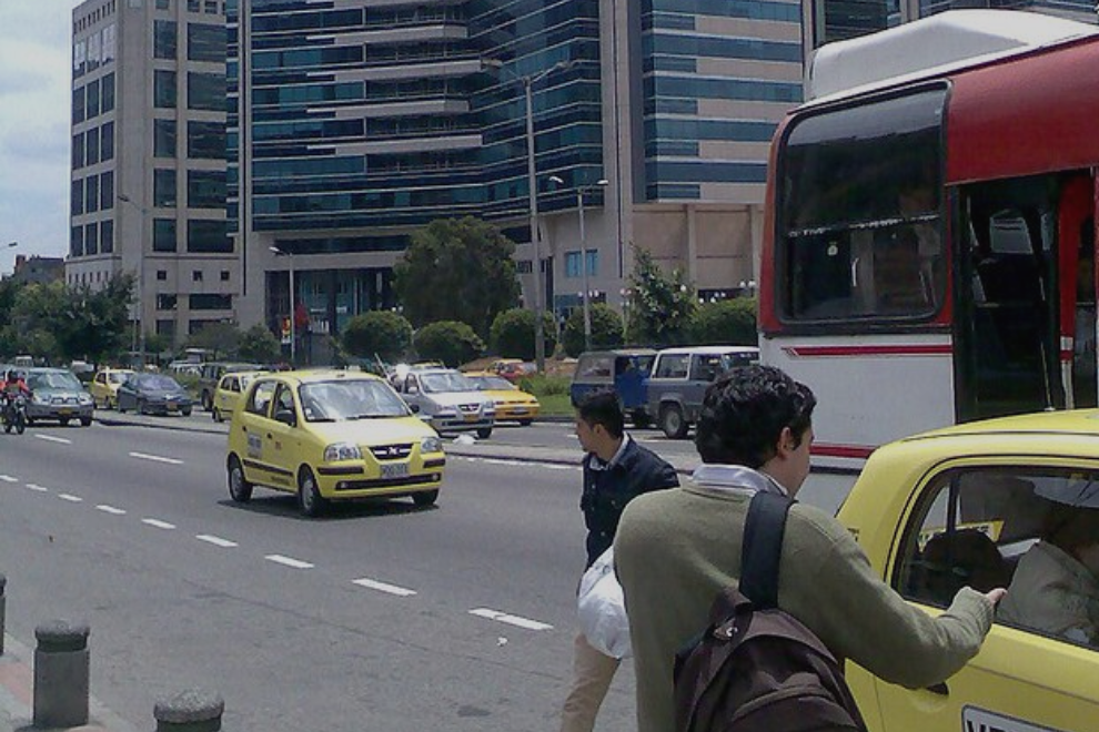 Bogotá aplicará pico y placa los sábados a vehículos de fuera de la ciudad