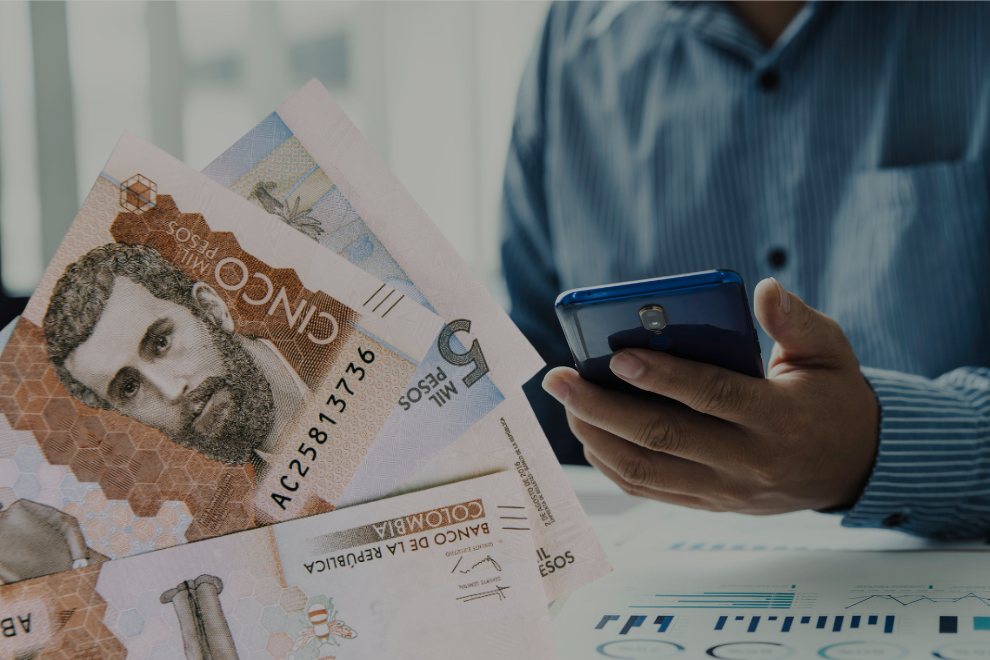 Gobierno evalúa alza del 23 por ciento en el salario mínimo