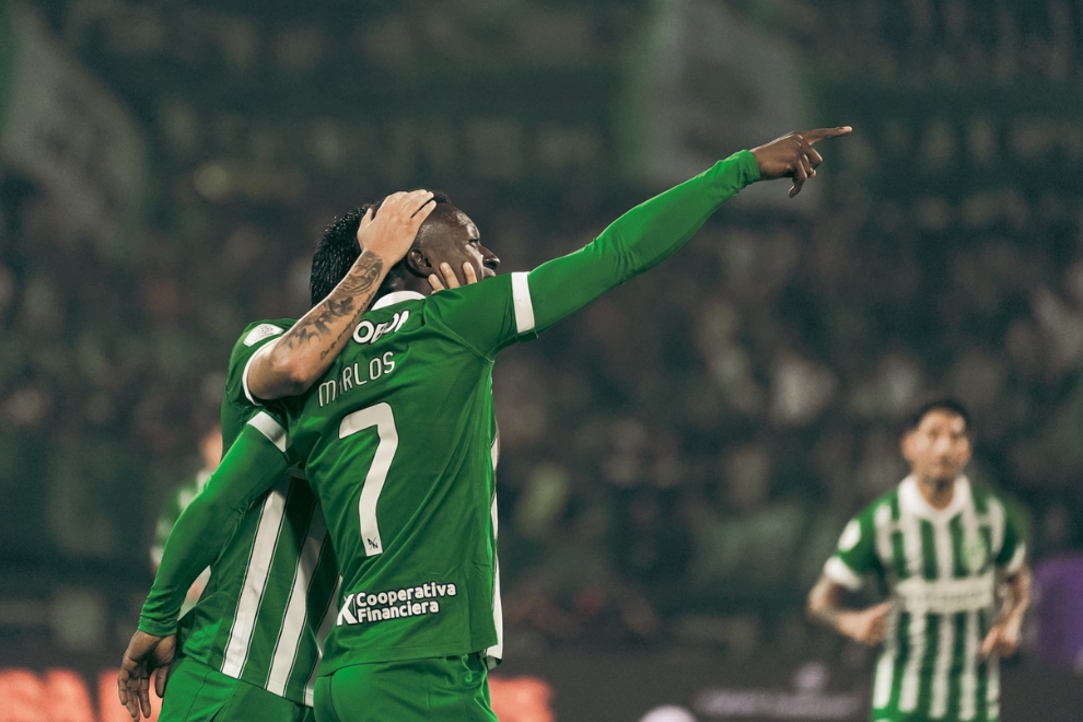 Atlético Nacional impone jerarquía, golea a Fortaleza y firma arranque perfecto