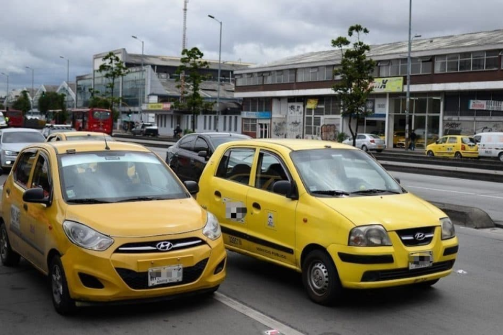 Bogotá lanza verificación digital de taxis para frenar el ‘paseo millonario’