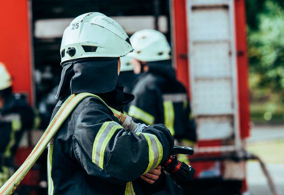 [Video] Mire lo que hizo este bombero con un niño