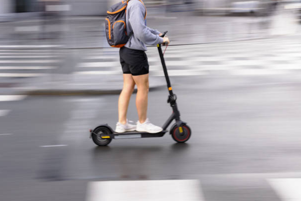 Colombia estrena reglas para el uso de patinetas eléctricas en las ciudades