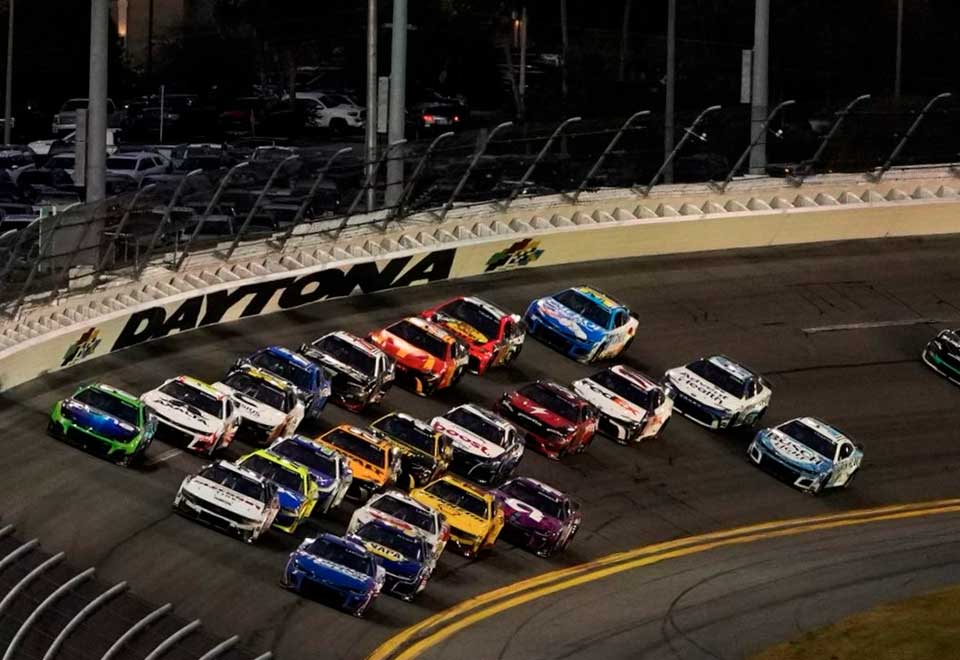 [Video] Dramático choque en las 500 millas de Daytona